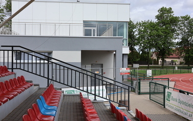 Przebudowa stadion&oacute;w na finiszu 36