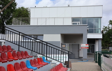 Przebudowa stadion&oacute;w na finiszu 37