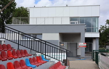 Przebudowa stadion&oacute;w na finiszu 37
