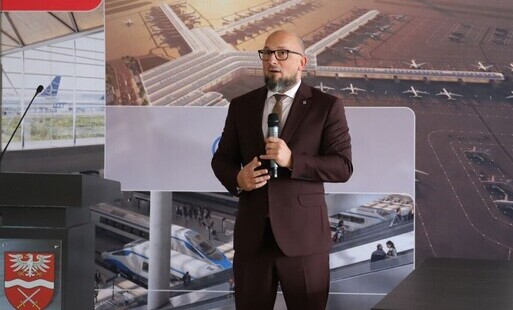 Zdjęcie do Samorządy i Port Polska wsp&oacute;lnie o przyszłość transportu w regionie